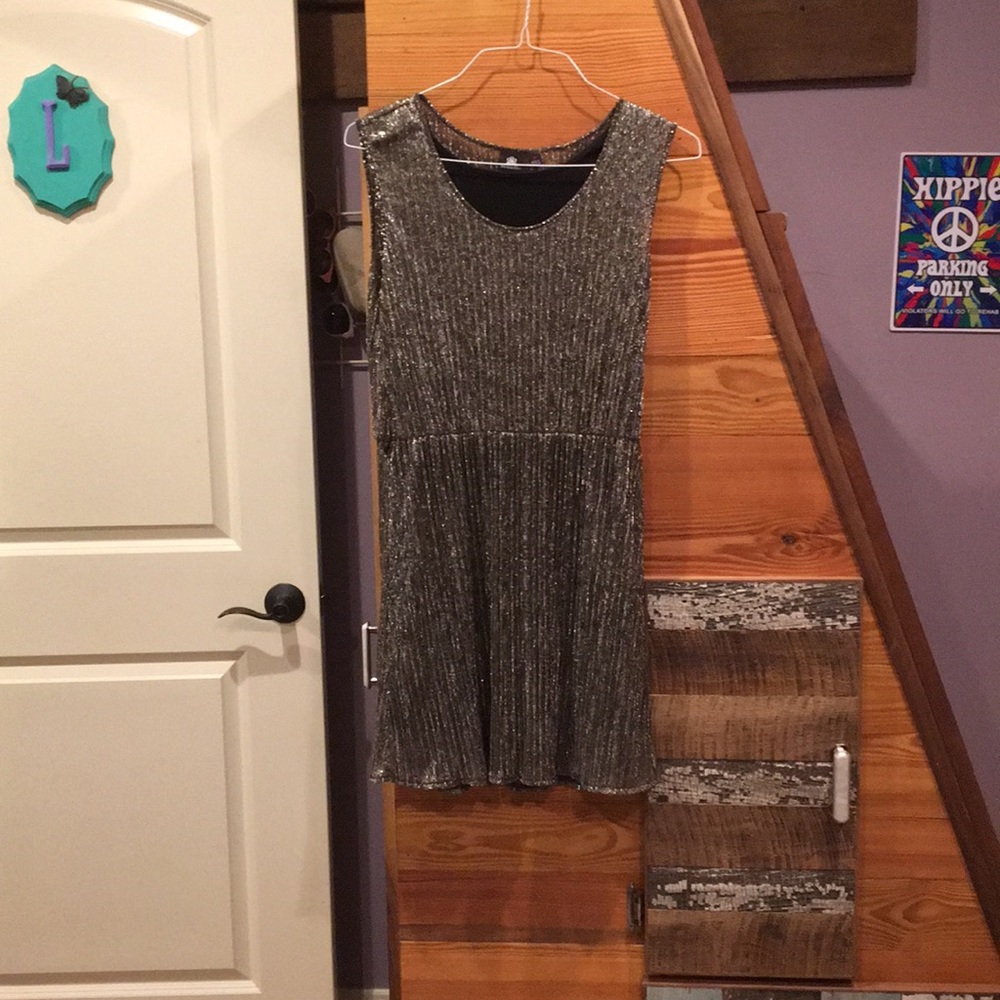 Women’s dress